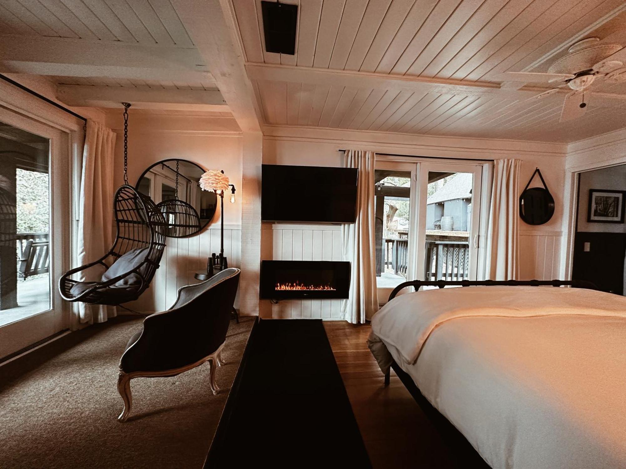 100 Mile View-Fire Pit, Romantic, Peaceful, Private Crestline Exteriör bild